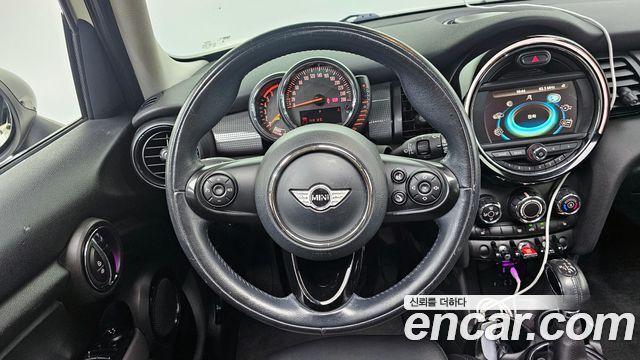 MINI Cooper D 5Door Mid 3rd 2015 — фото 13