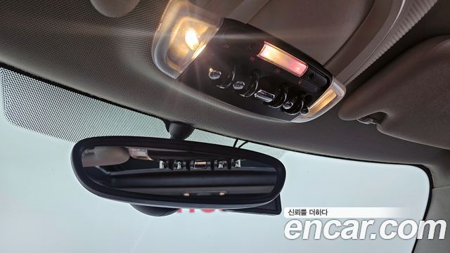 MINI Cooper D 5Door Mid 3rd 2015 — фото 18