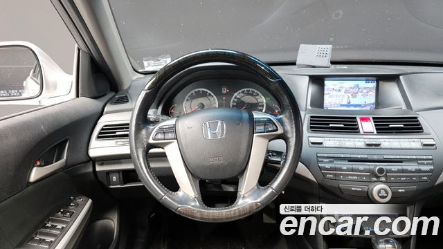 Honda Accord 3.5 8th 2011 — фото 13