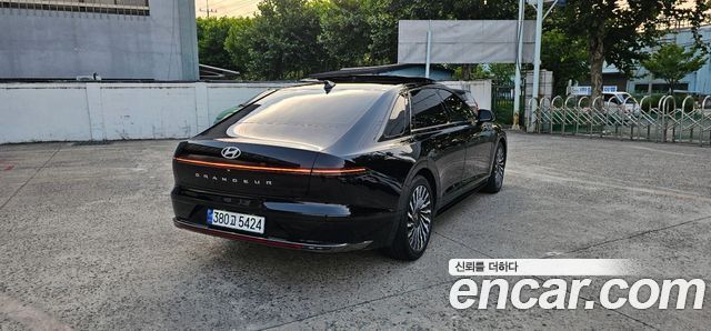 Hyundai Grandeur Hybrid (GN7) Calligraphy 2023 — фото 5