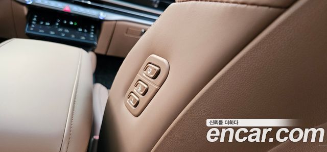 Hyundai Grandeur Hybrid (GN7) Calligraphy 2023 — фото 19