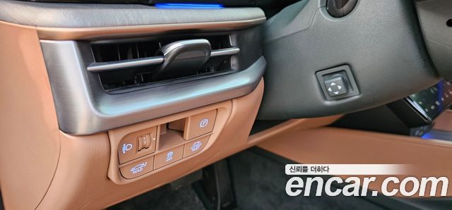 Hyundai Grandeur Hybrid (GN7) Calligraphy 2023 — фото 24
