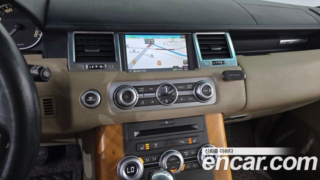 Land Rover Range Rover Sport 3.0 TDV6 2011 — фото 14