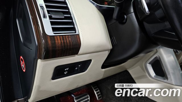 Land Rover Range Rover (IV) 4.4 SDV8 AB DIESEL 2015 — фото 15