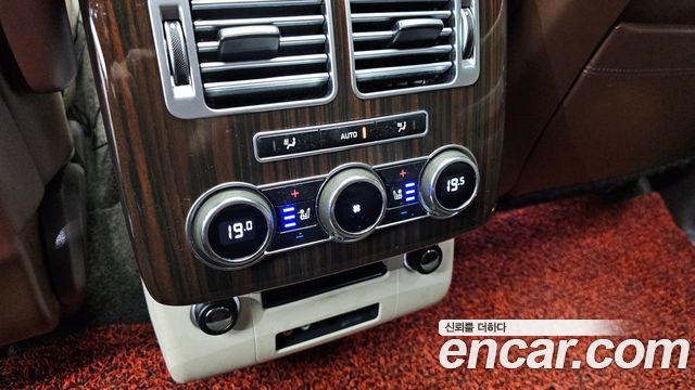 Land Rover Range Rover (IV) 4.4 SDV8 AB DIESEL 2015 — фото 18