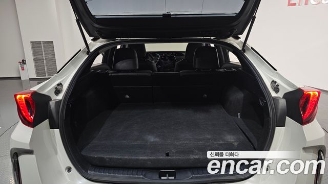Toyota Prius Prime 1.8 2017 — фото 20
