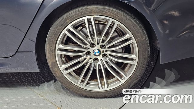 BMW 5 Series (G30) 520d xDrive M Sport Package Plus 2018 — фото 5