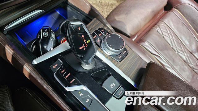 BMW 5 Series (G30) 520d xDrive M Sport Package Plus 2018 — фото 9