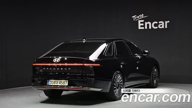 Hyundai Grandeur (GN7) 2,5 Gasoline 2WD Calligraphy 2023 — фото 2