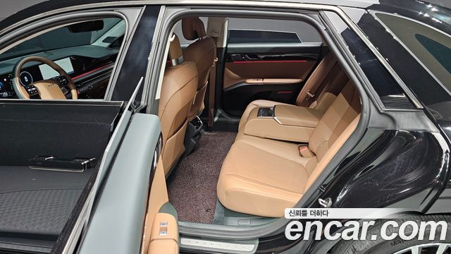 Hyundai Grandeur (GN7) 2,5 Gasoline 2WD Calligraphy 2023 — фото 19
