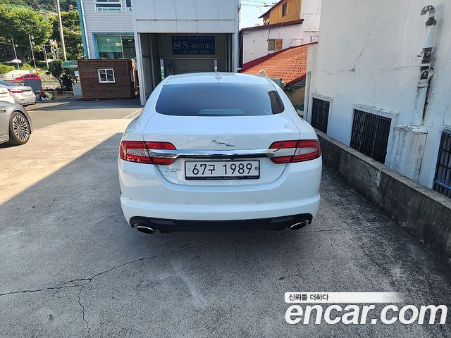 Jaguar XF 2.0 Luxury X250 2014 — фото 5