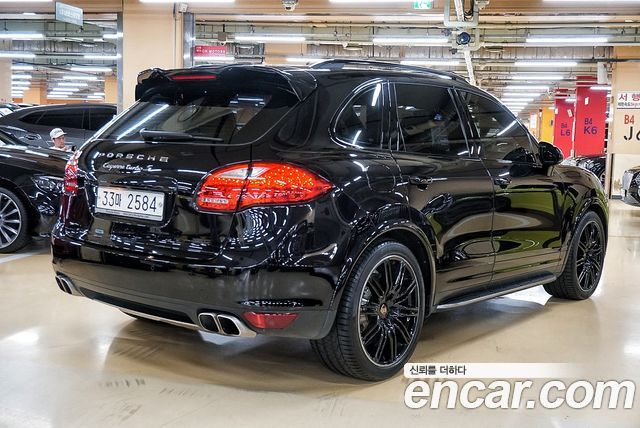 Porsche Cayenne 4.8 Turbo S 958 2014 — фото 2