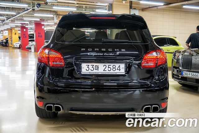 Porsche Cayenne 4.8 Turbo S 958 2014 — фото 4