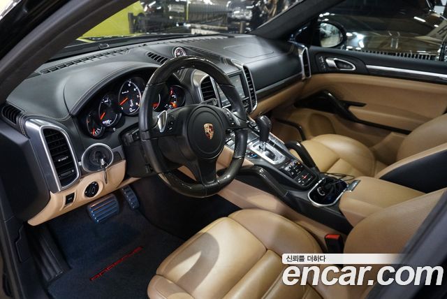 Porsche Cayenne 4.8 Turbo S 958 2014 — фото 16