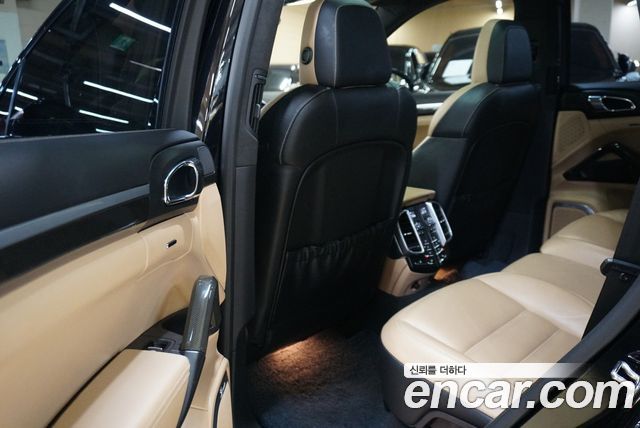 Porsche Cayenne 4.8 Turbo S 958 2014 — фото 21