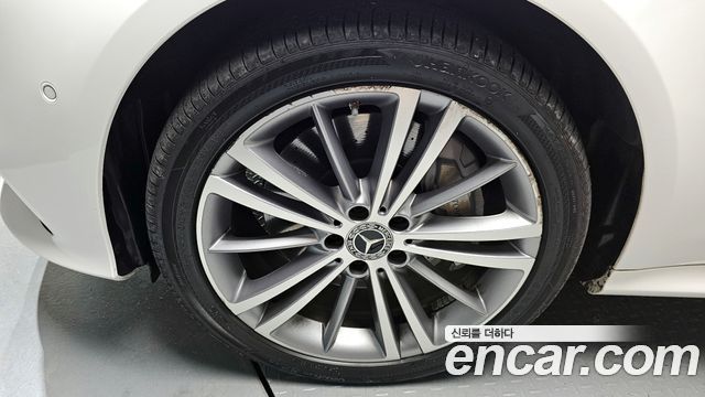 Mercedes-Benz CLS-Class (C257) CLS400d 4MATIC 2019 — фото 5