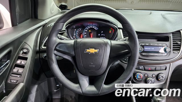 Chevrolet Trax 1.4 LS 2020 — фото 14