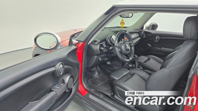 MINI Cooper Standard Third Generation 2015 — фото 10