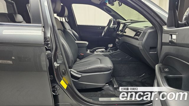 KG Mobility (SsangYong) Rexton Sports Khan Diesel 2.2 4WD Prestige 2021 — фото 11