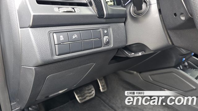 KG Mobility (SsangYong) Rexton Sports Khan Diesel 2.2 4WD Prestige 2021 — фото 15