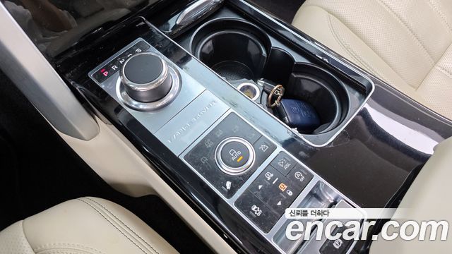 Land Rover Range Rover (IV) 5.0 SC Vogue SE 2014 — фото 9