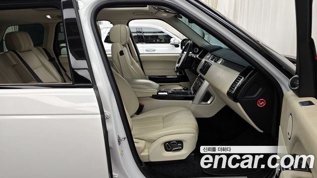Land Rover Range Rover (IV) 5.0 SC Vogue SE 2014 — фото 11