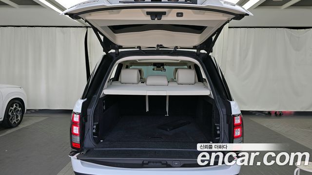 Land Rover Range Rover (IV) 5.0 SC Vogue SE 2014 — фото 20