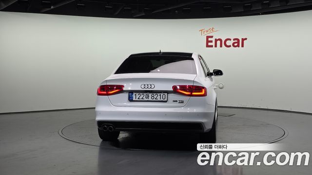 Audi A4 35 TDI Quattro Dynamic B8 2015 — фото 4