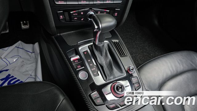 Audi A4 35 TDI Quattro Dynamic B8 2015 — фото 9