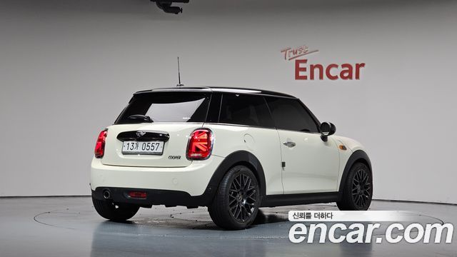 MINI Cooper Standard Third Generation 2016 — фото 2