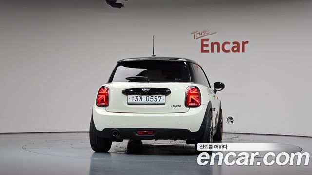MINI Cooper Standard Third Generation 2016 — фото 4