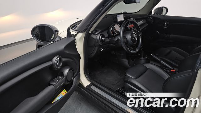 MINI Cooper Standard Third Generation 2016 — фото 11