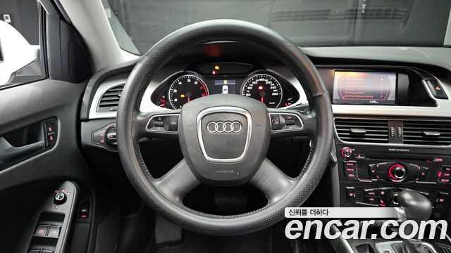 Audi A4 2.0 TFSI B8 2011 — фото 13