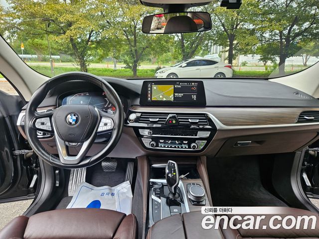BMW 6 Series GT (G32) 620d xDrive Luxury 2020 — фото 10