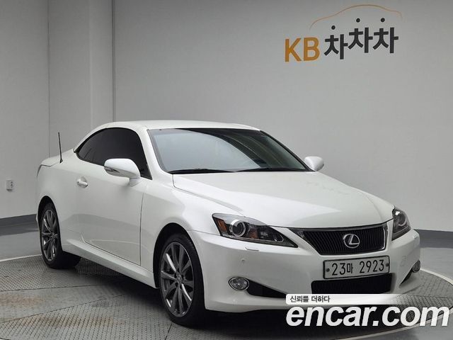 Lexus IS250 2.5 Convertible XE20 2013 — фото 4