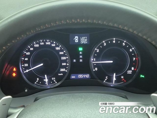 Lexus IS250 2.5 Convertible XE20 2013 — фото 6