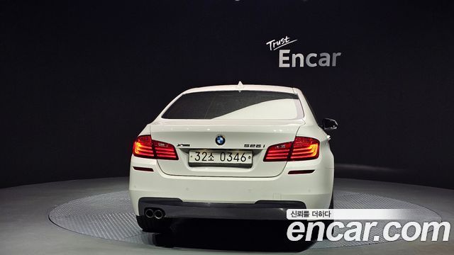 BMW 5 Series (F10) 528i xDrive M Aero Dynamic 2016 — фото 4