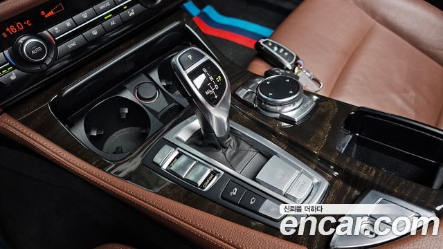 BMW 5 Series (F10) 528i xDrive M Aero Dynamic 2016 — фото 9