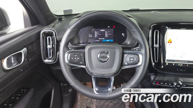 Volvo XC40 Recharge Twin Ultimate 2022 — фото 17