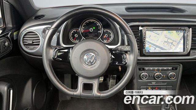 Volkswagen Beetle 2.0 TDI 3rd 2013 — фото 13