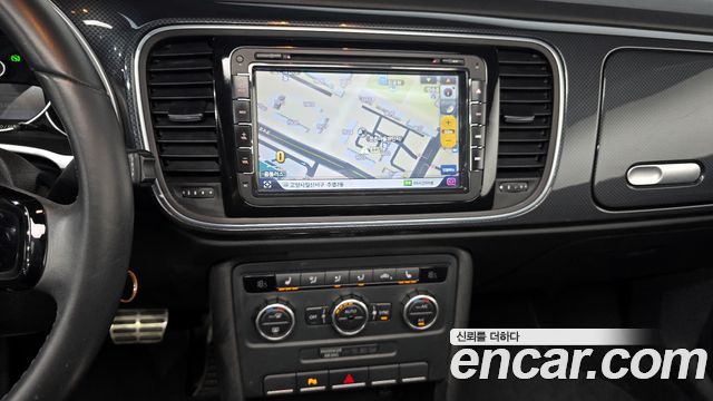 Volkswagen Beetle 2.0 TDI 3rd 2013 — фото 15