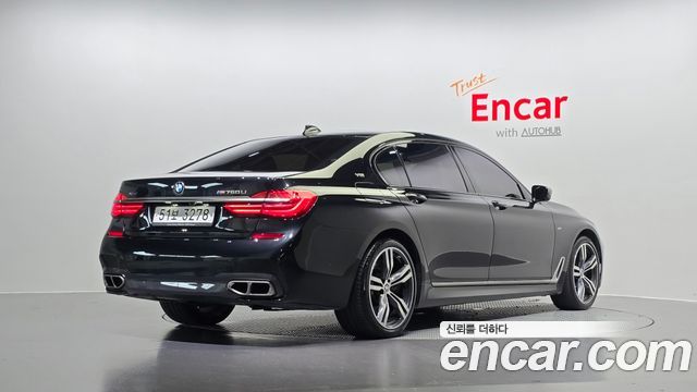 BMW 7 Series (G11) M760Li xDrive 2017 — фото 2