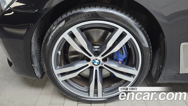 BMW 7 Series (G11) M760Li xDrive 2017 — фото 5