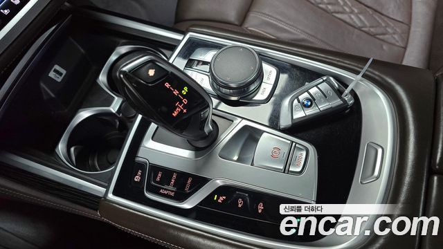 BMW 7 Series (G11) M760Li xDrive 2017 — фото 9