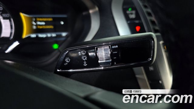 Lincoln MKZ Hybrid 2nd 2018 — фото 17