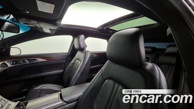 Lincoln MKZ Hybrid 2nd 2018 — фото 23