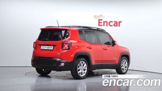 Jeep Renegade 2.4 Longitude 2017 — фото 2
