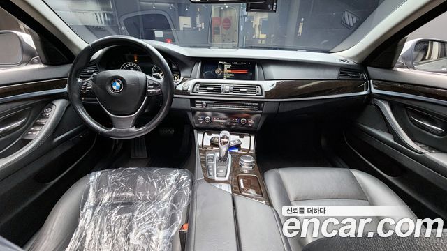 BMW 5 Series (F10) 528i xDrive 2015 — фото 7
