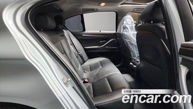 BMW 5 Series (F10) 528i xDrive 2015 — фото 12