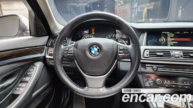 BMW 5 Series (F10) 528i xDrive 2015 — фото 14